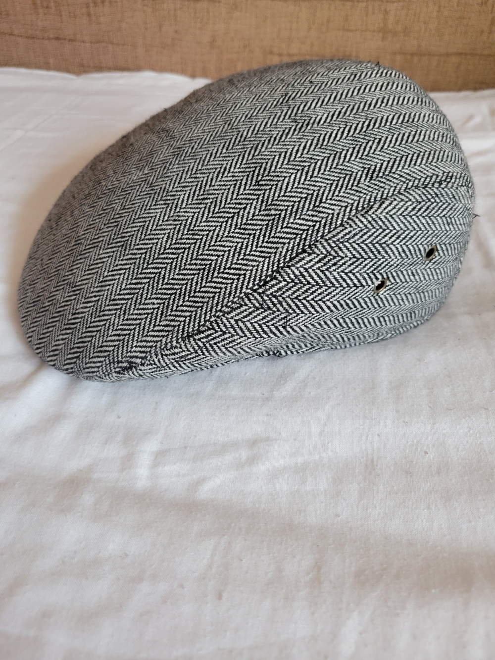 Tailored Herringbone Driver Cap - Black & White